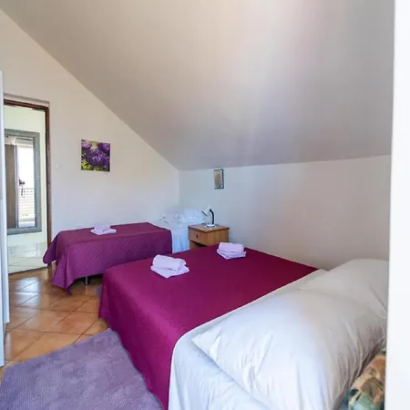 Apartment In Petrcane By The Sea Apartman