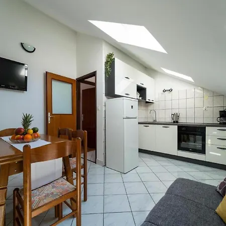 Apartment In Petrcane By The Sea * Petrcane