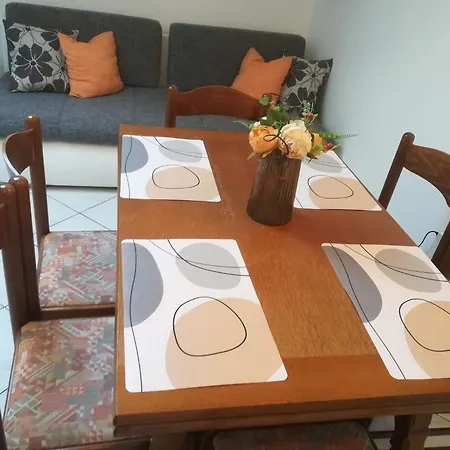 Apartment In Petrcane By The Sea
