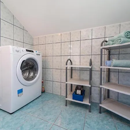 Apartment Comfortable Apartment With Balcony In A Quiet Area Petrcane