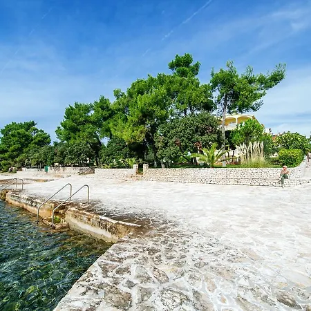Comfortable Apartment With Balcony In A Quiet Area Apartment Petrcane